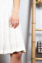 Load image into Gallery viewer, White Pleated Skirt - UK6