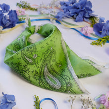 Load image into Gallery viewer, Paisley Print Silk Scarf